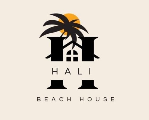 halibeachhouseec.com
